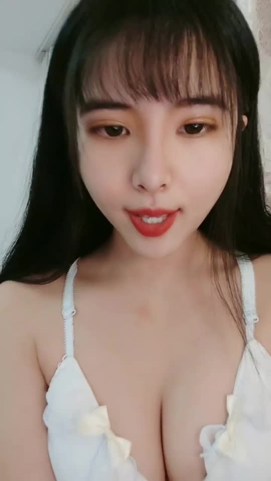 【龙泽萝莉】骚舞诱惑~极致身材黑丝袜美腿~道具手指猛扣骚逼【36V】 (8)