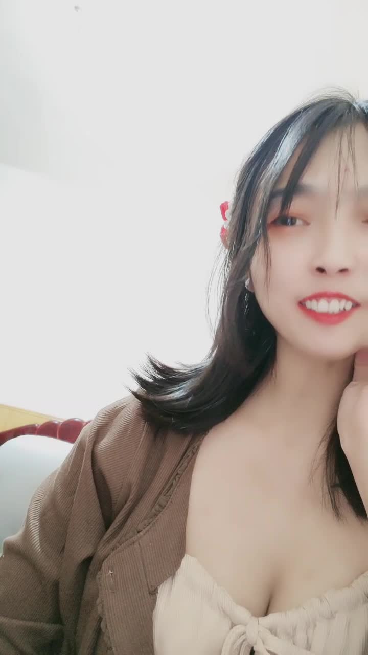 绿播【超哇塞哦】套路婊~迷人乳沟【40V】 (12)