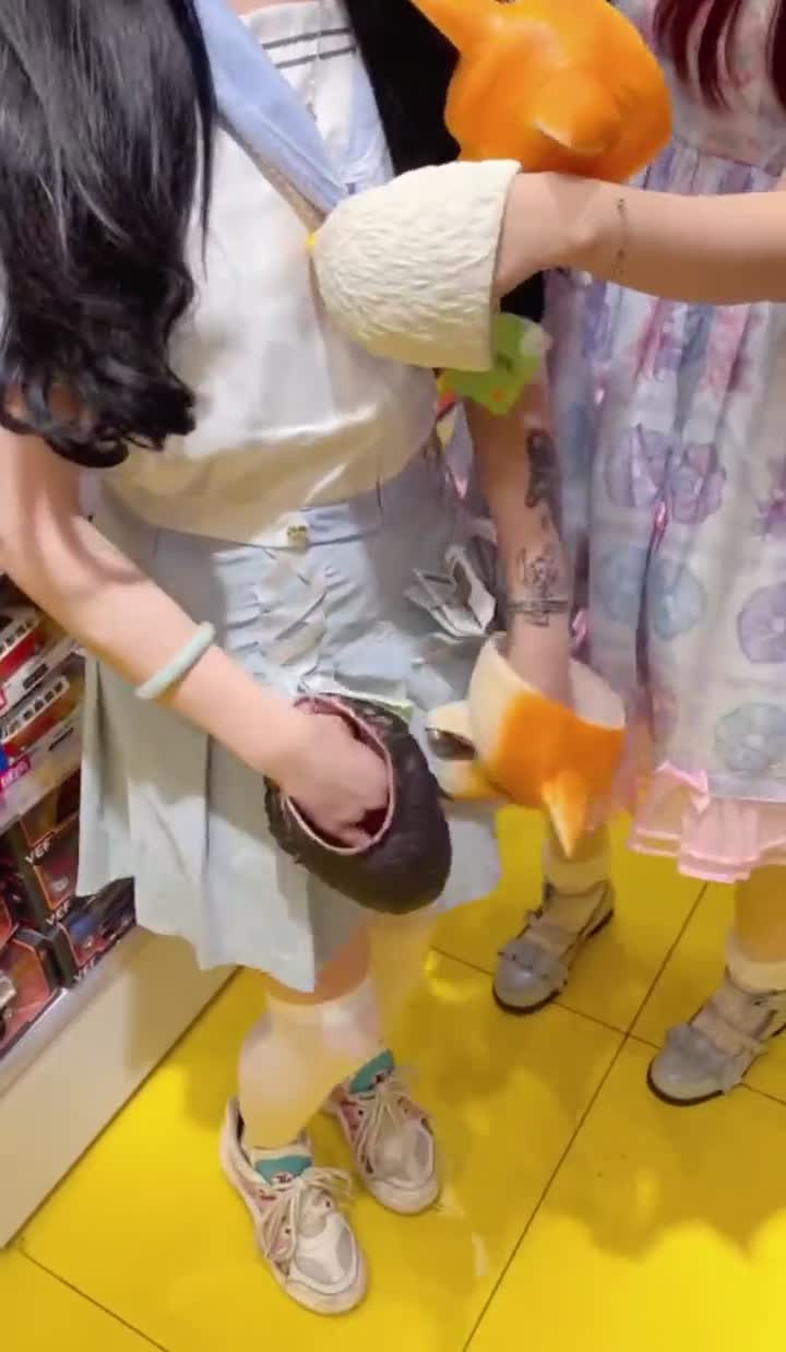 V-爱吃甜食的仔仔酱@zzxxruru (15)