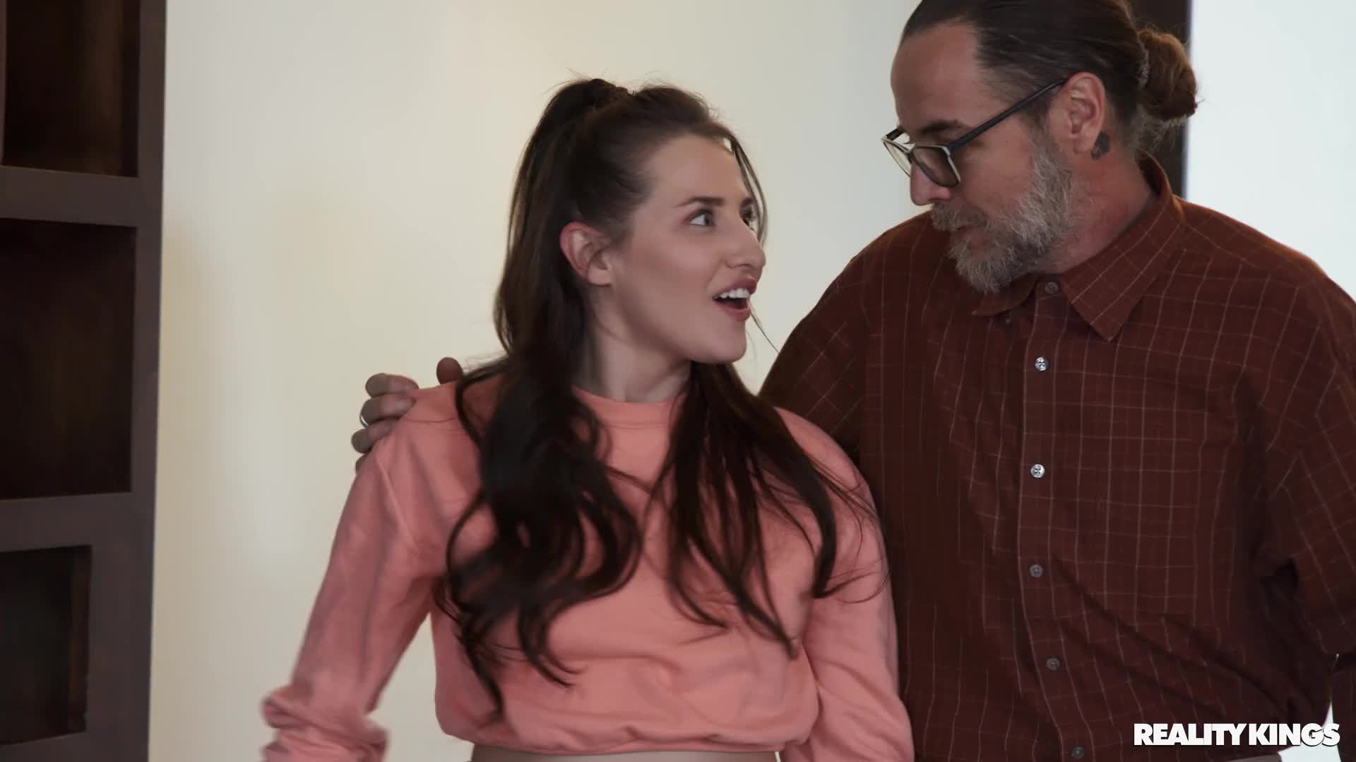 MomsLickTeens.23.12.18 His New GF Wants College Pussy