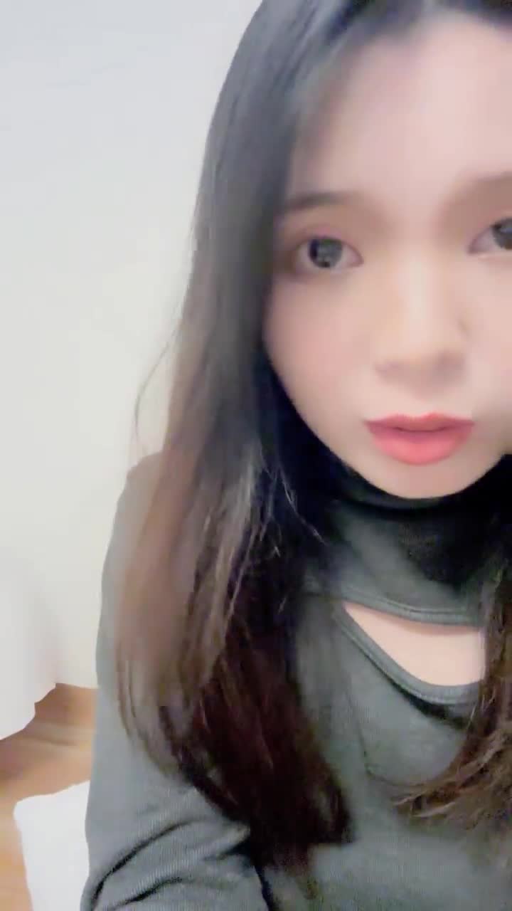 奶子漂亮的骚御姐秀【七七吃不饱】扣穴自慰【29v】 (28)