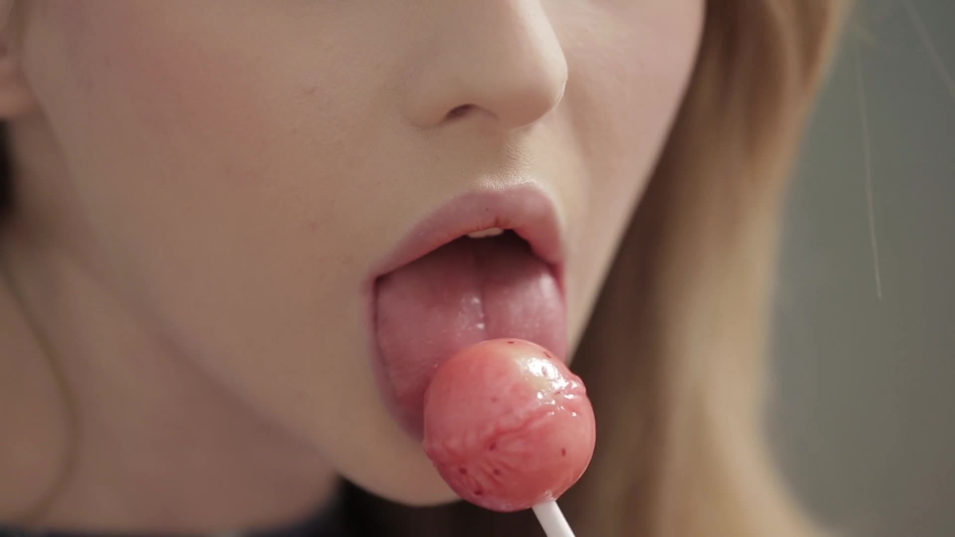 WowGirls.17.03.15.Nikia.Suck.My.Lolly.Clean.XXX.1080p.MP4-KTR