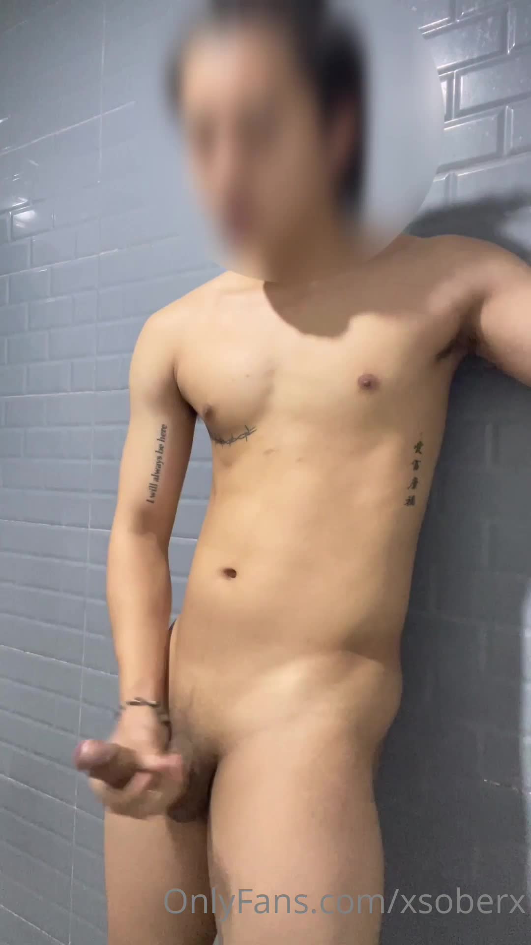 048