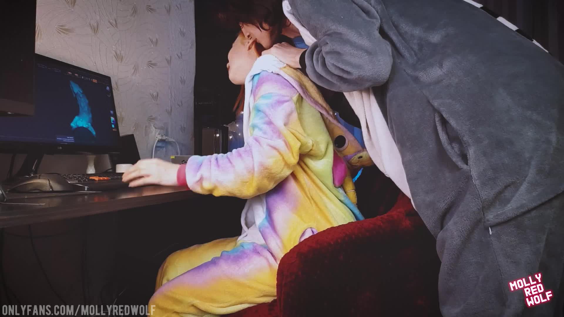 022 - Distracted Me From Work To Fuck Me