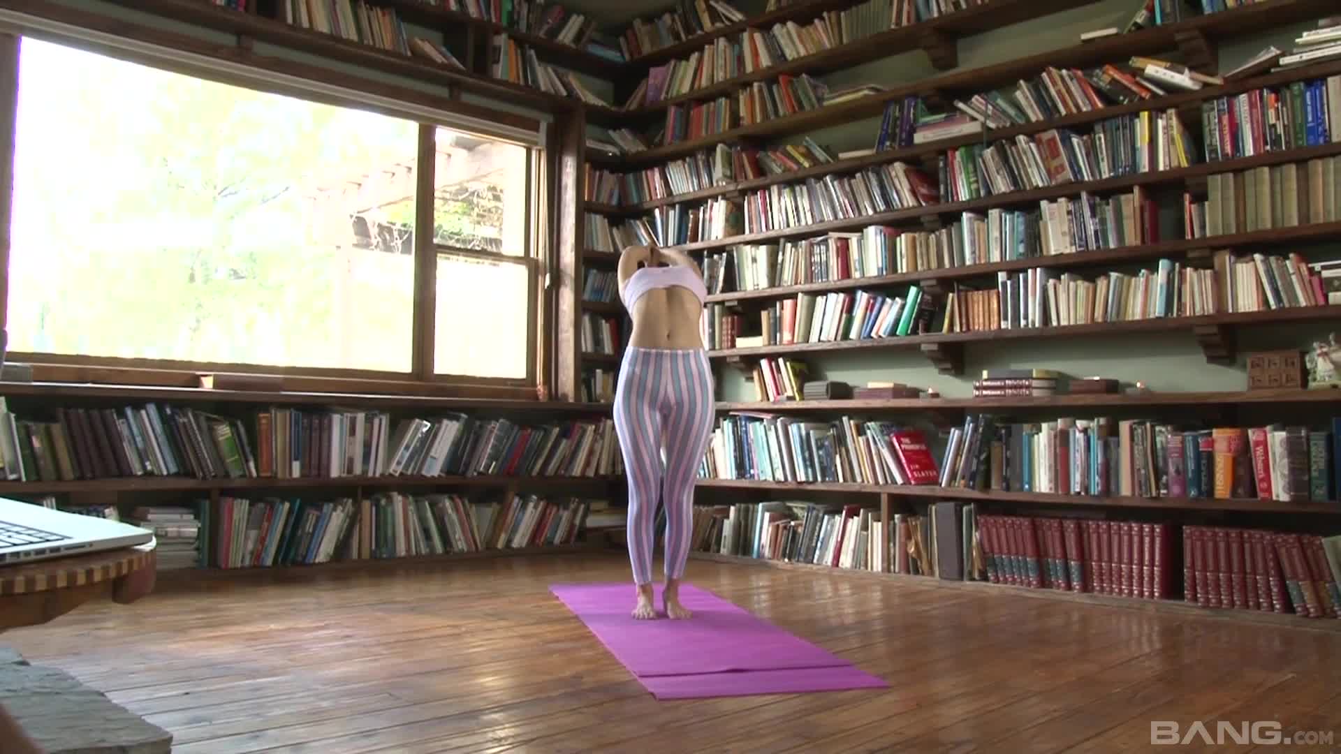 2014.Yoga For Lovers - A How To Guide For Amazing Sex