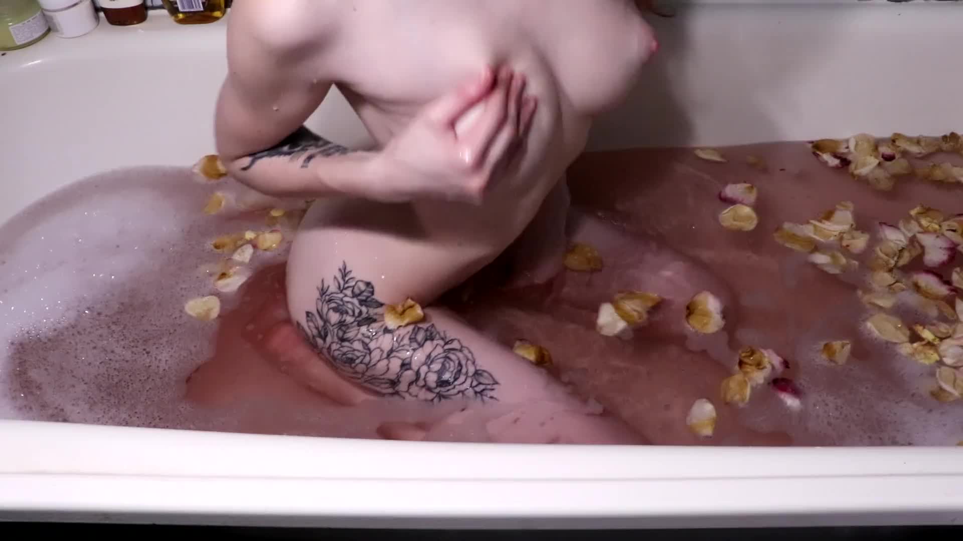 Perfect Teen with Anal Plug Masturbate in Bathroom - Amateur Solo - Pornhub