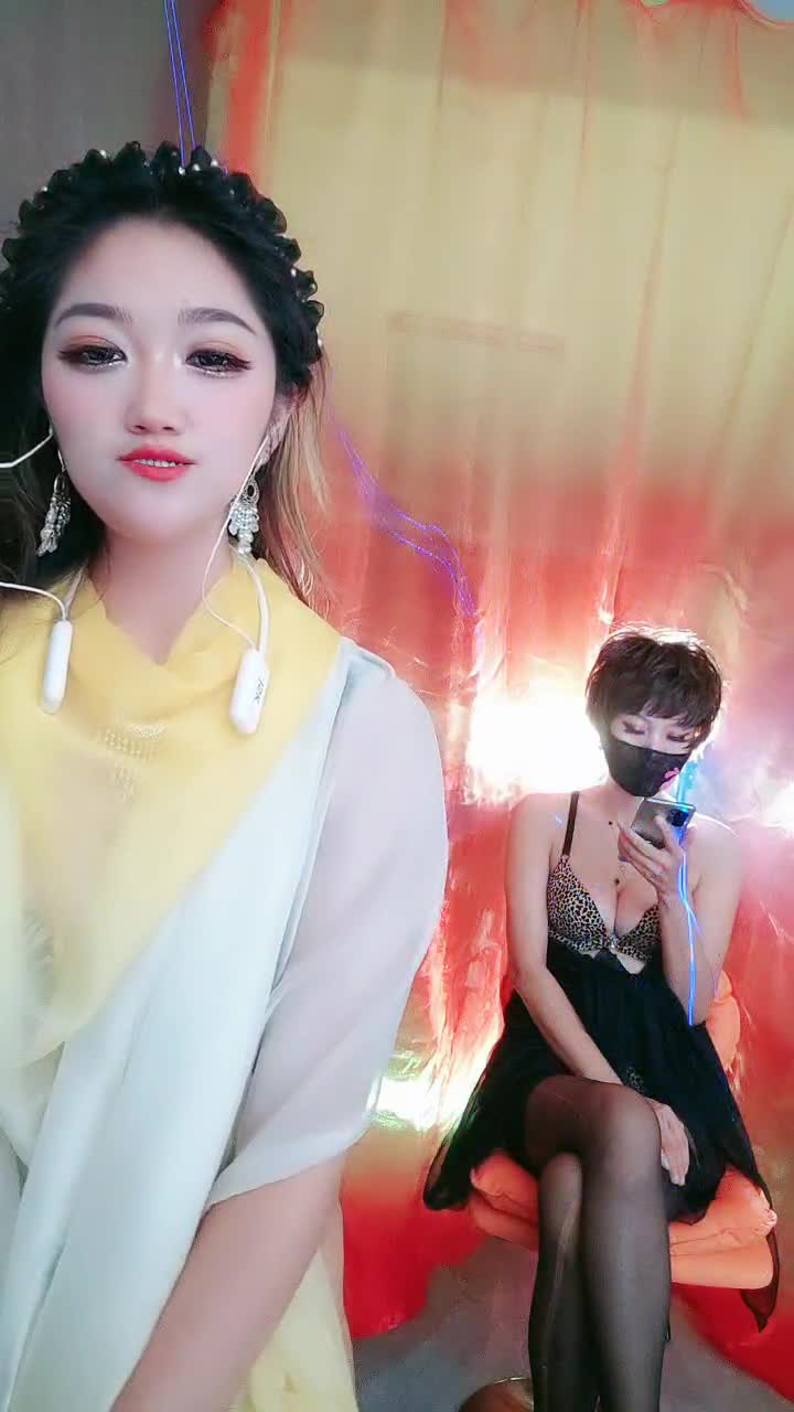 1 (2)