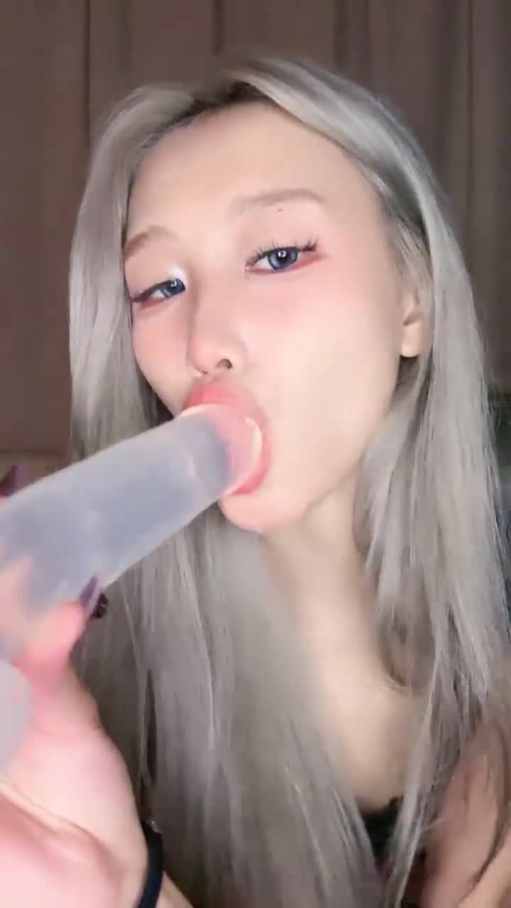 11 (7)