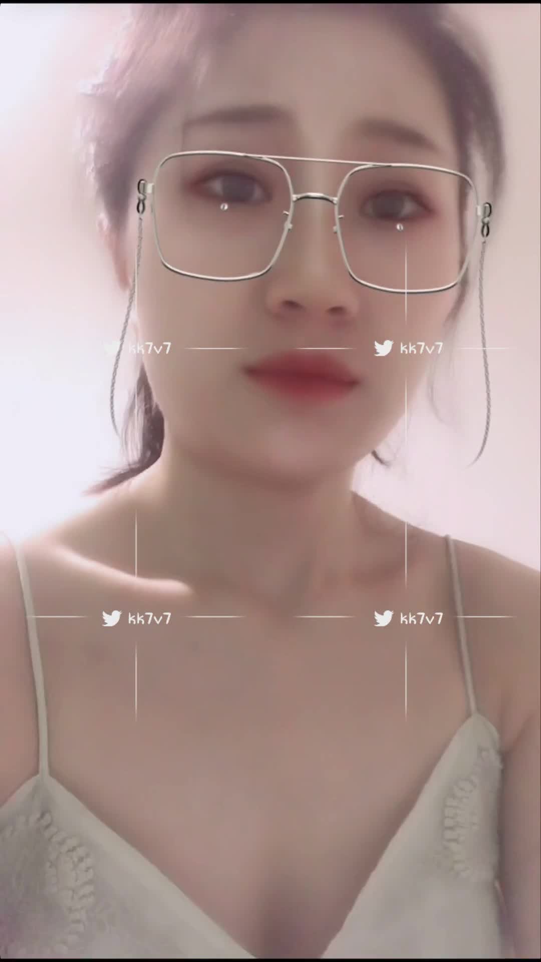 1 (37)