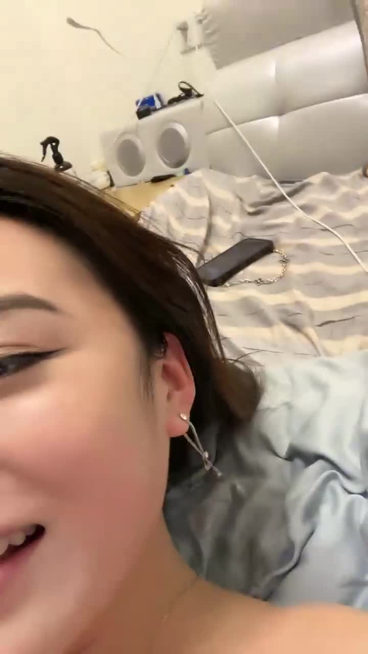 1 (18)