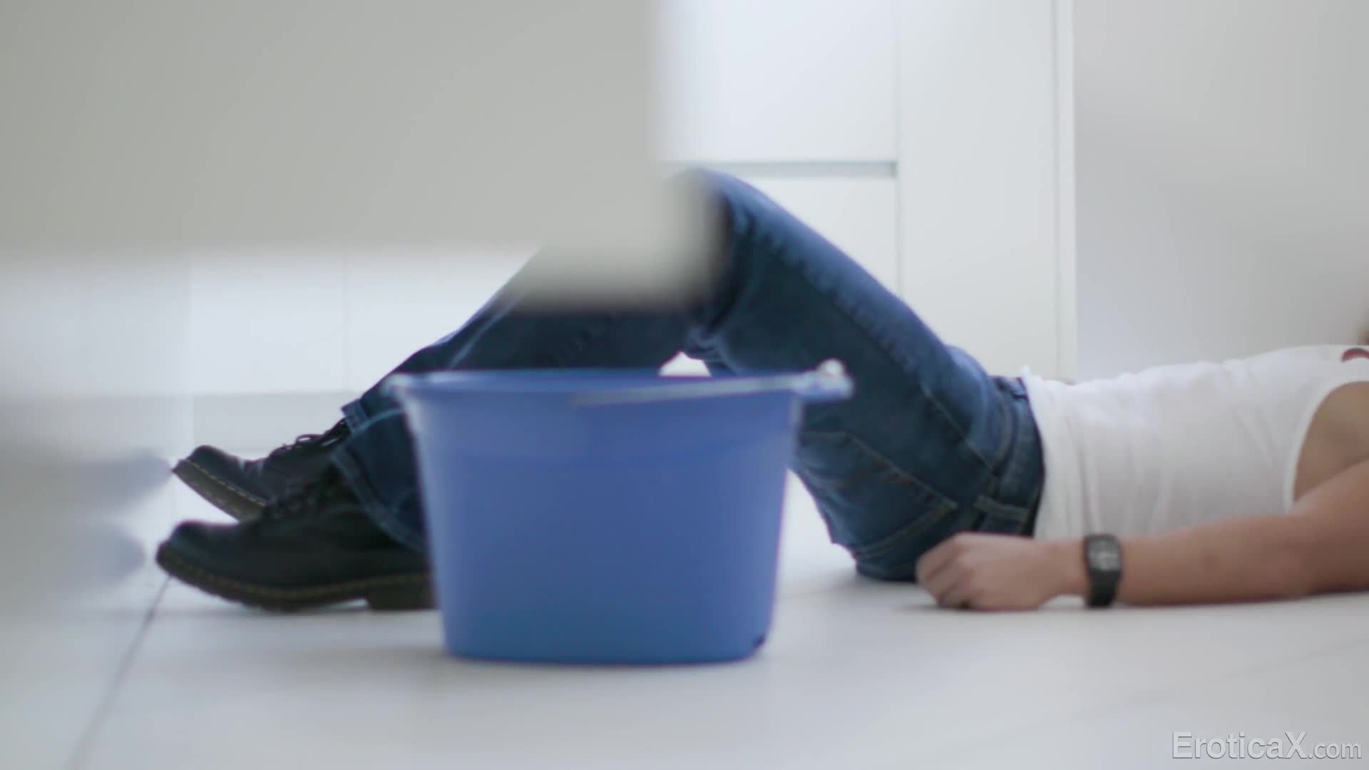 2048.cc@Eroticax.19.11.20.evelyn.claire.the.big.j-C