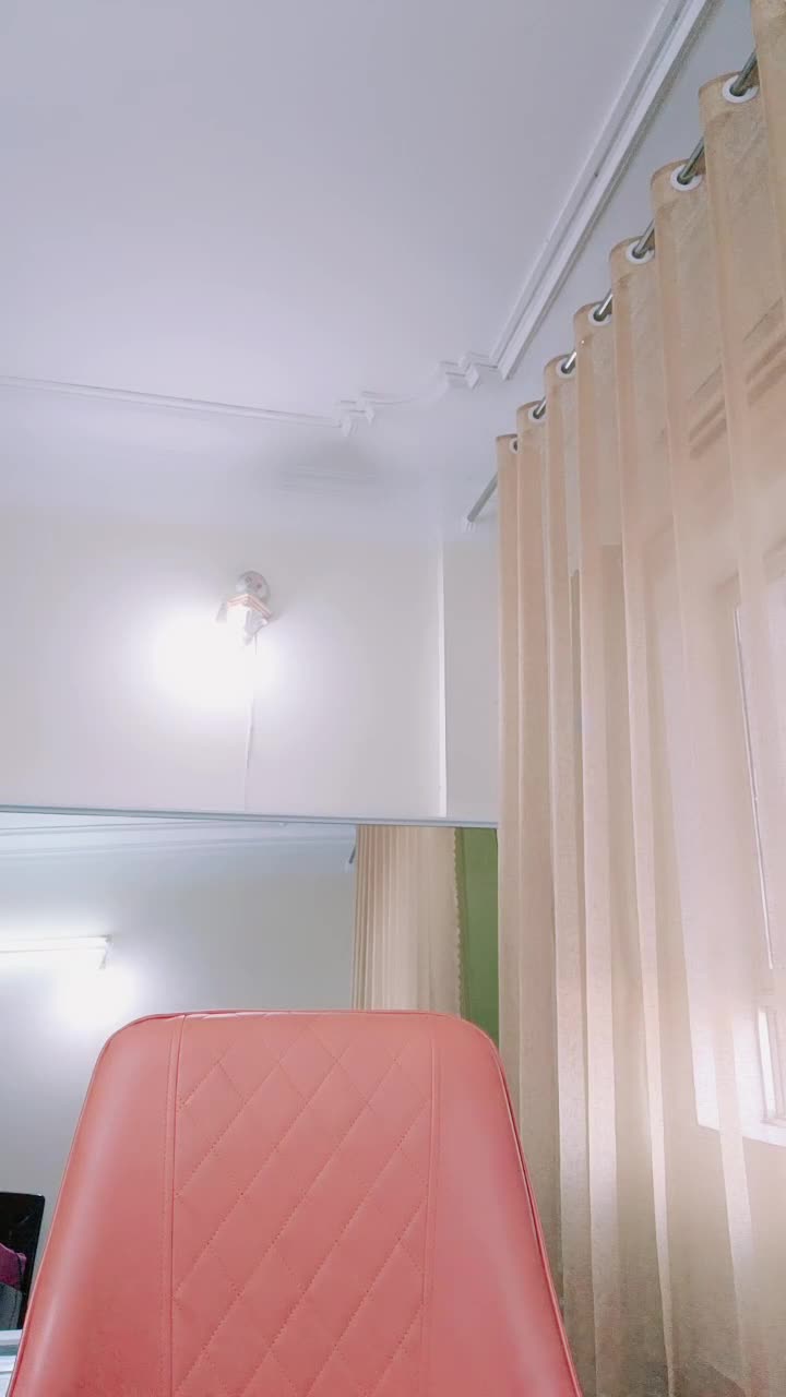 1 (18)