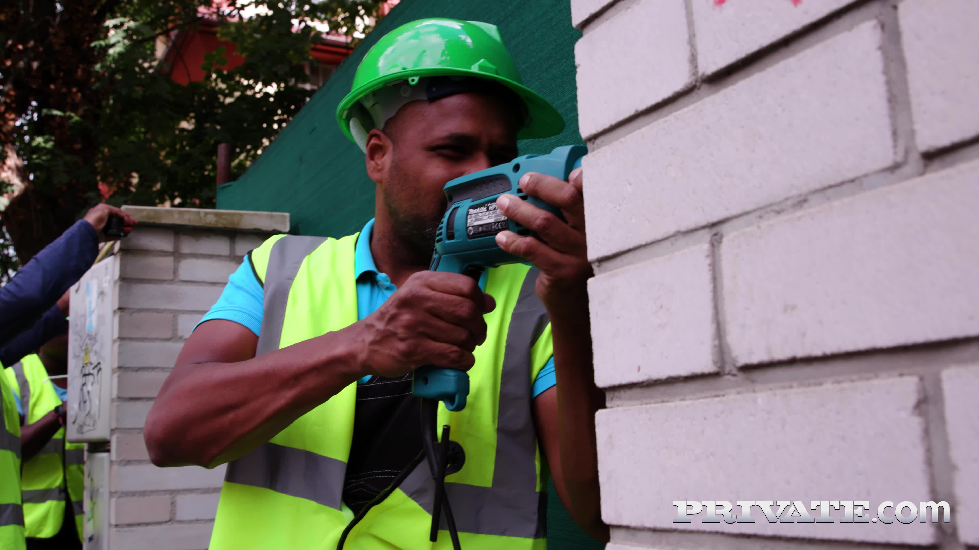 7031-GiaTvorricceli,DomesticProblems