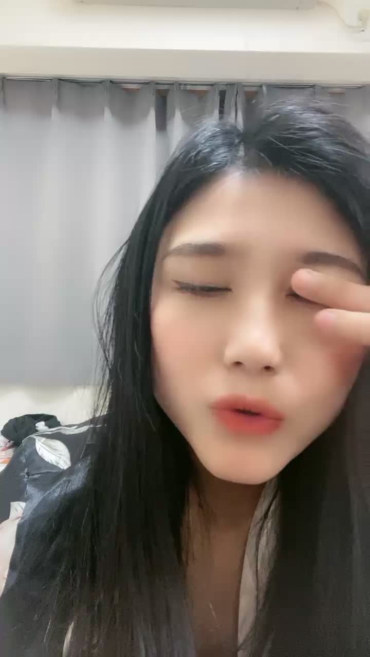 1 (8)