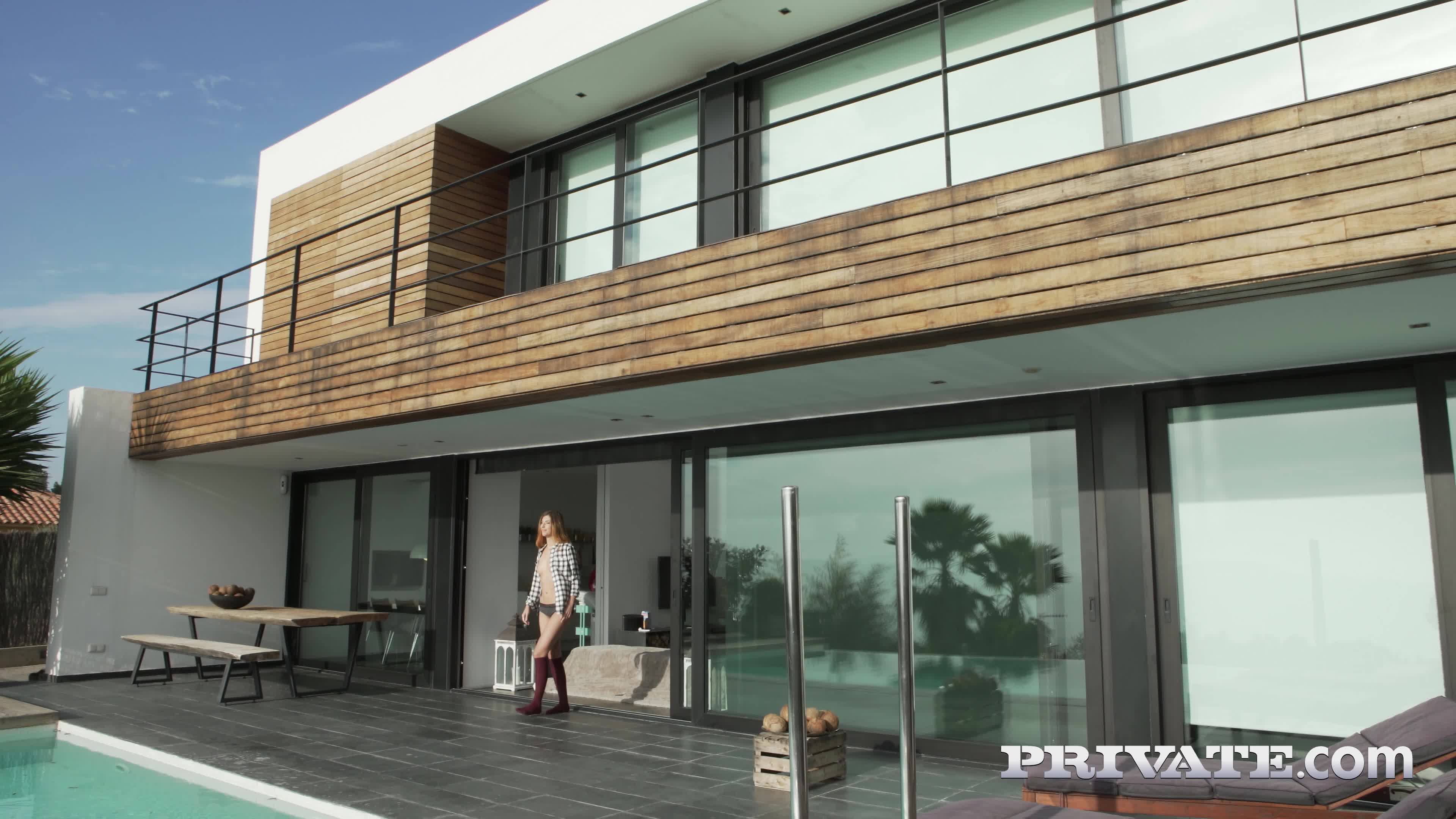 6173-ShonaRiverdebutsforPrivateinaninterracialthreesome