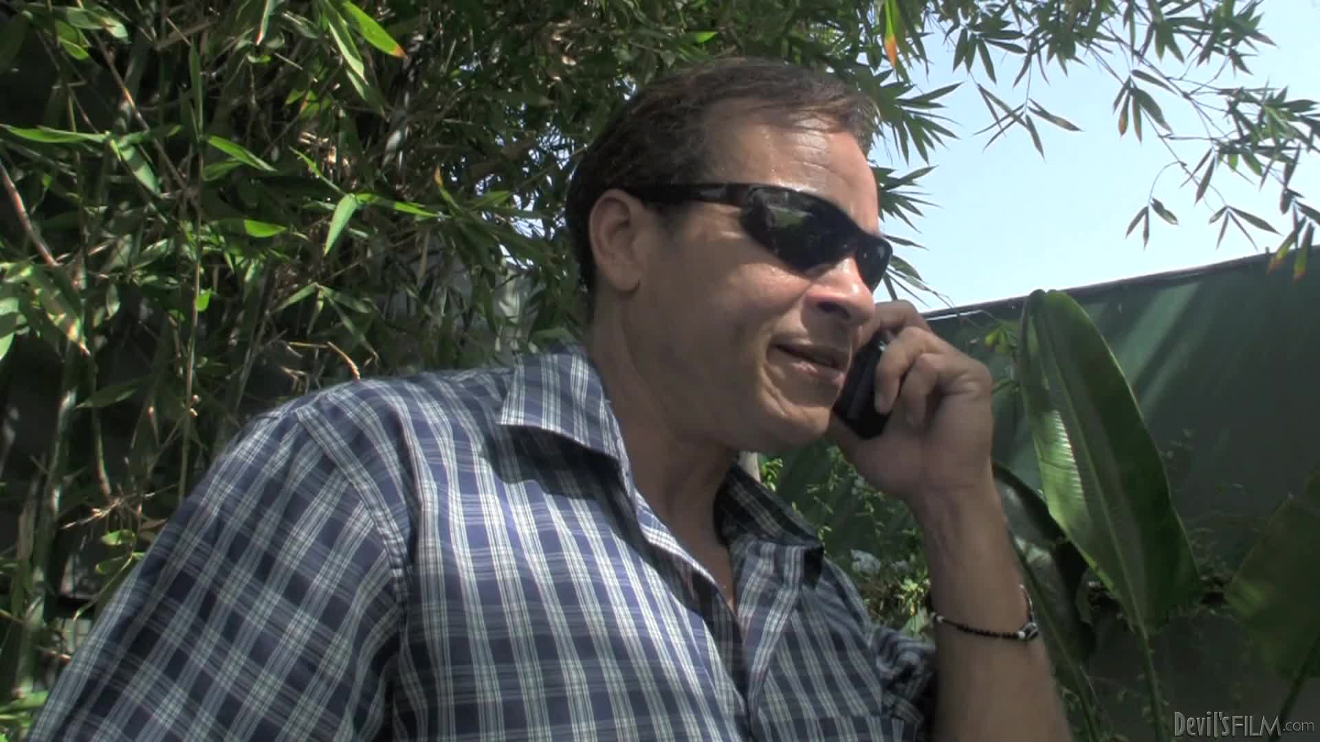 2048.cc -narcos-dfm-12-01-29-lora-hoffman-transsexual-prostitutes-68-1080p