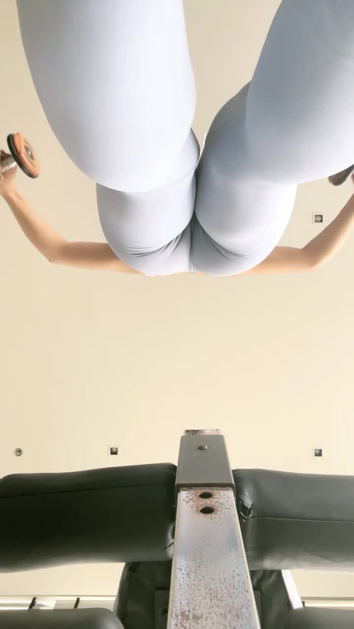 1 (21)