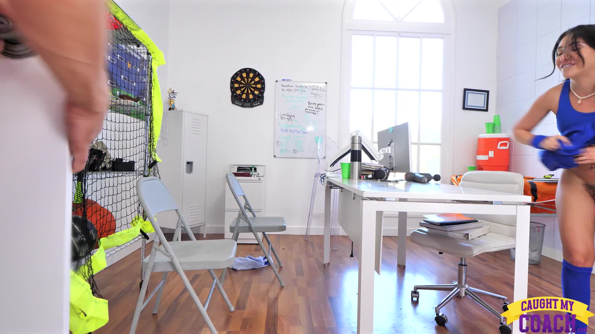 2048.cc -caughtmycoach.24.03.08.jane.wilde.and.leana.lovings