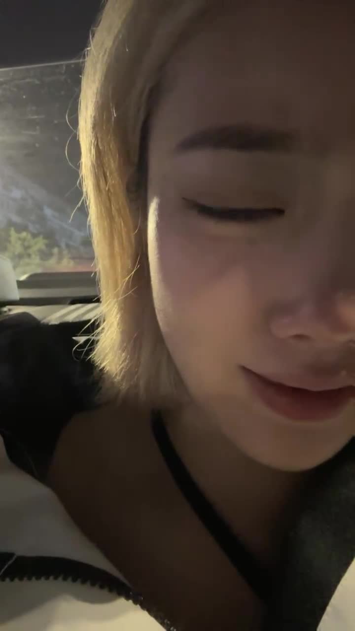 1 (18)
