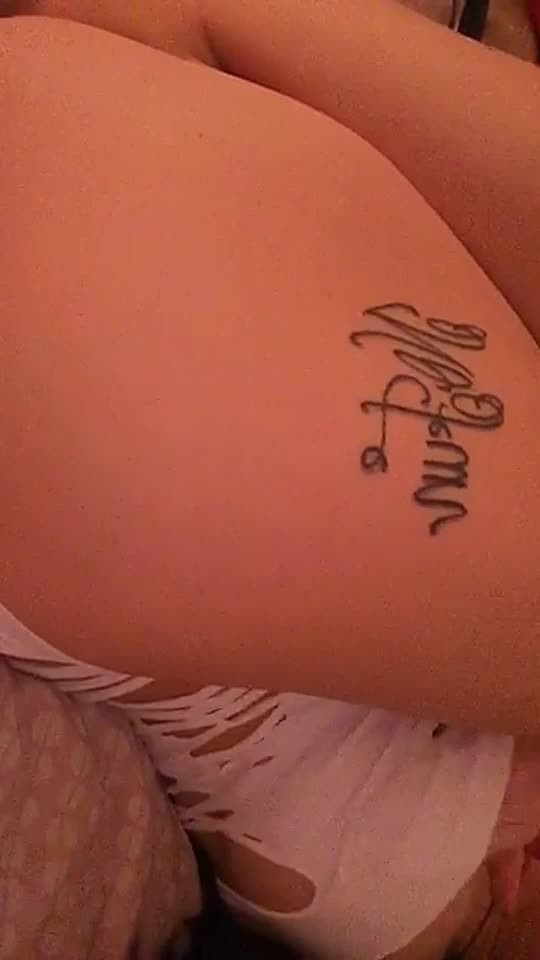 (17)