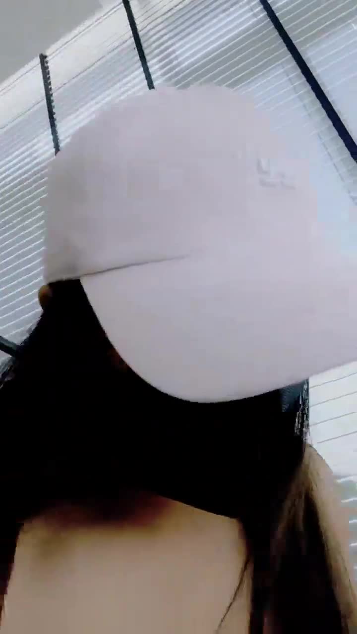 1 (18)