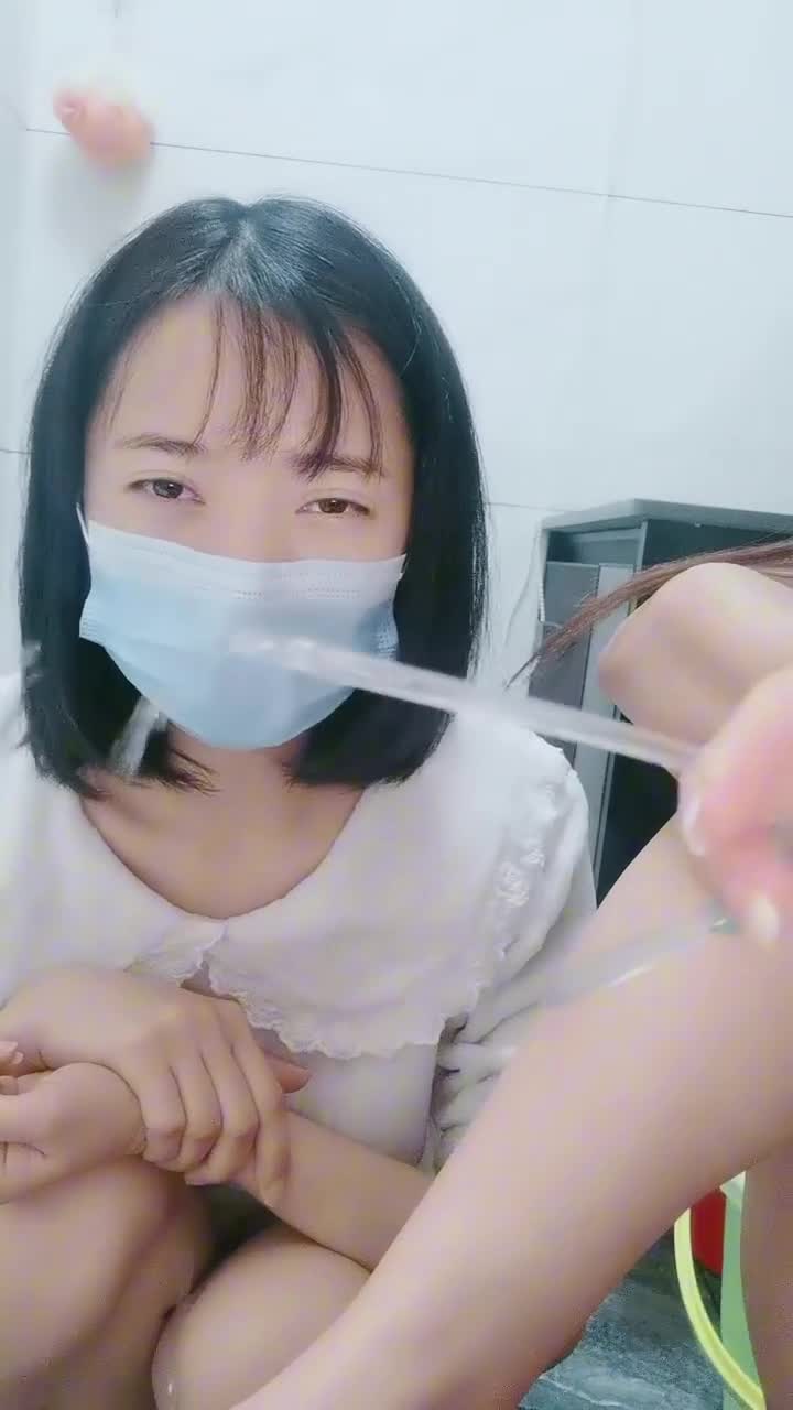 1 (9)