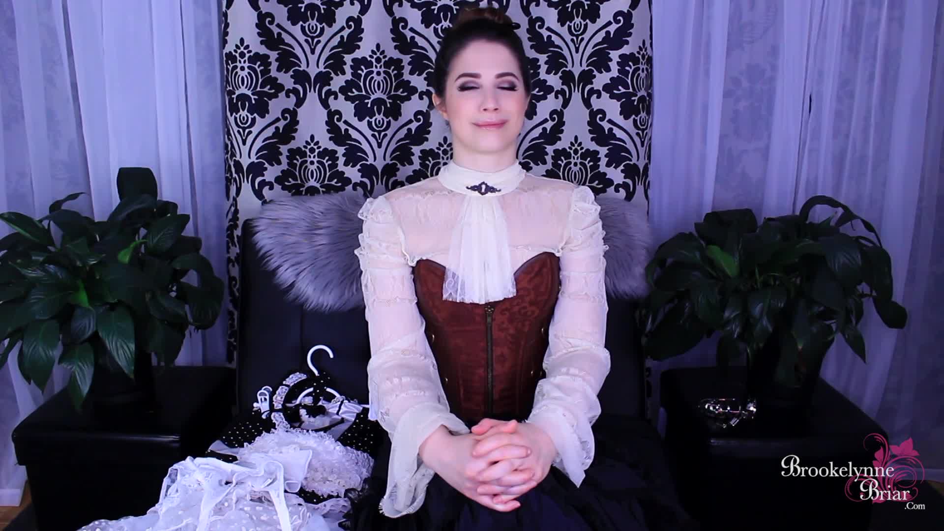 brookelynnebriar.21.04.12.sissy.maid.service.training.part.1