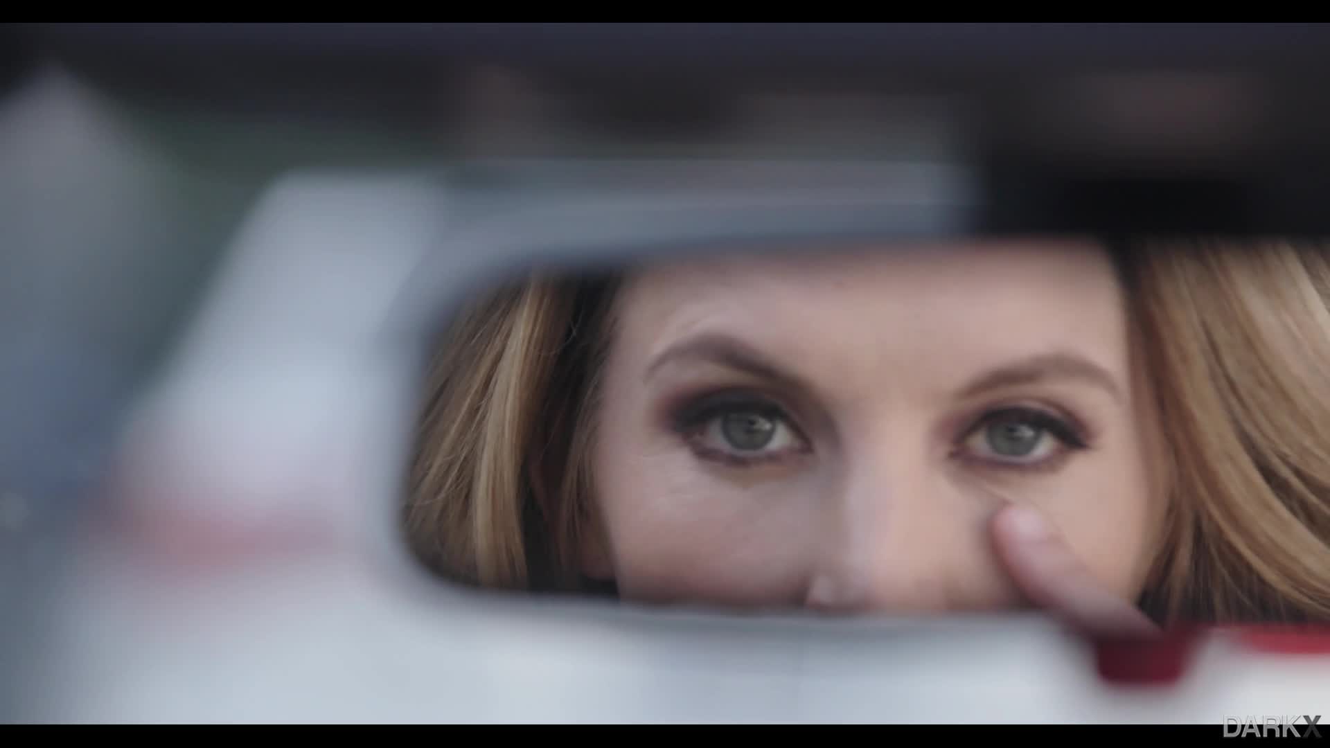 darkx.17.07.27.mona.wales.a.sweet.reunion