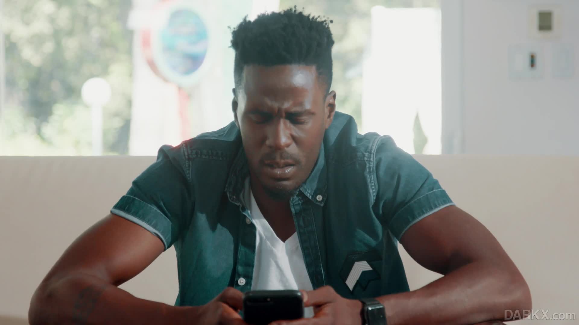 darkx.18.11.08.gina.valentina.step.into.trouble