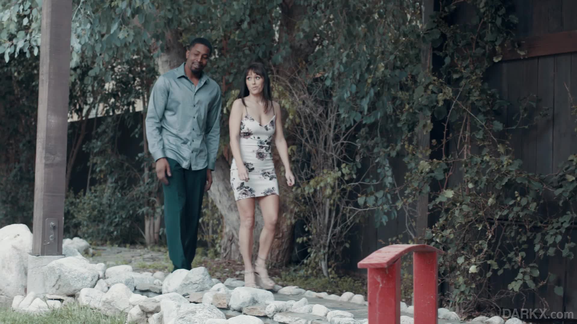 darkx.19.05.02.alana.cruise.friend.in.need