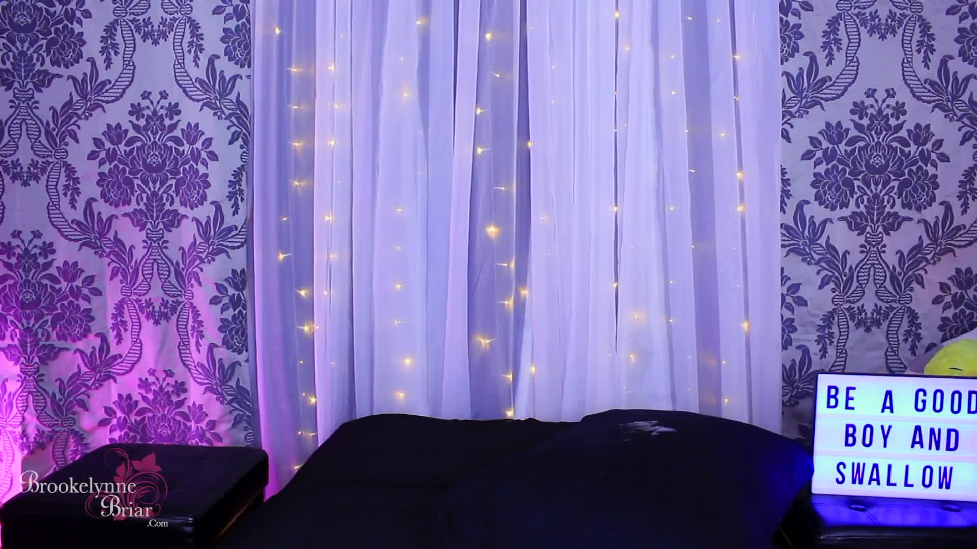 brookelynnebriar.20.11.09.pillow.humping.puppys.punishment