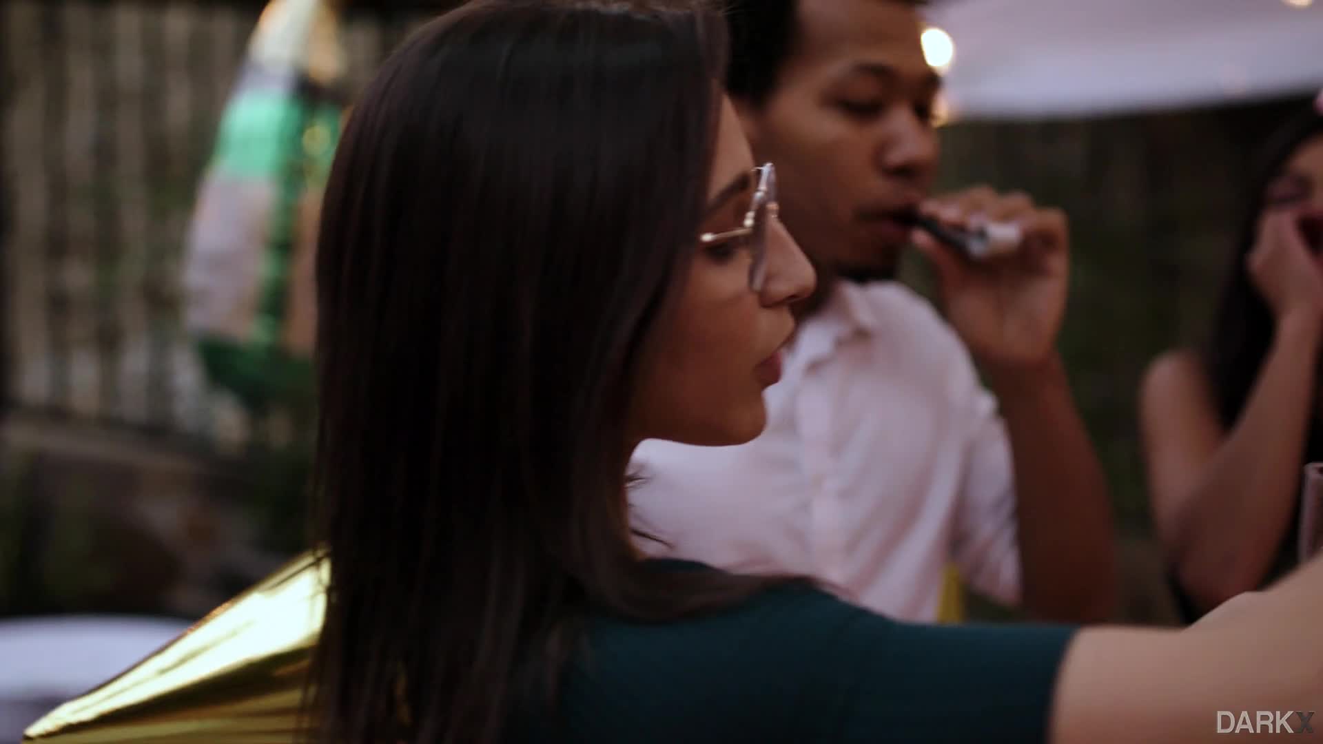 darkx.17.12.28.abella.danger.and.vienna.black.tell.me.whos.your.favorite