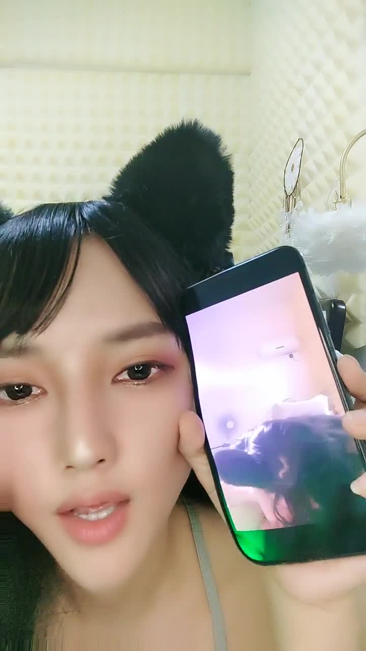 1 (8)