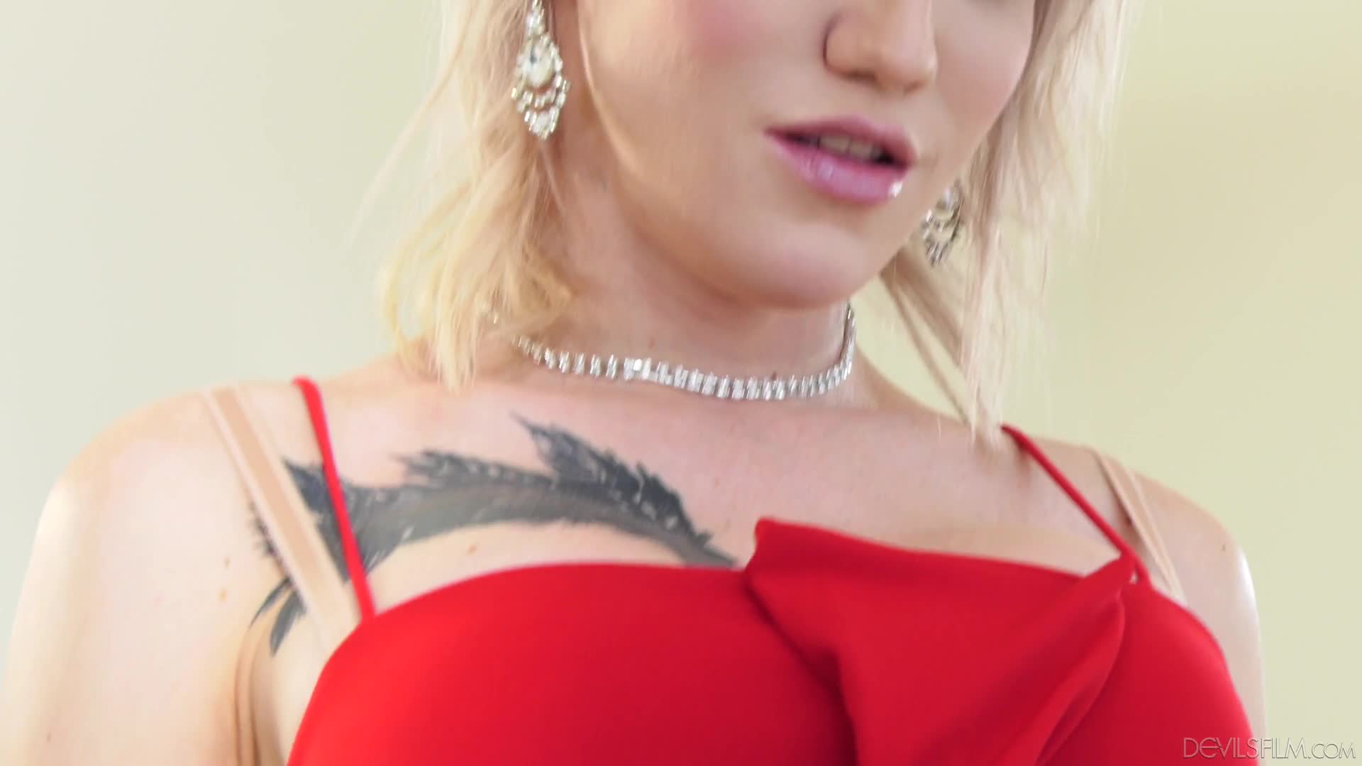 narcos-dfm-18-10-25-lena-moon-trans-hoes-in-pantyhose-5-1080p