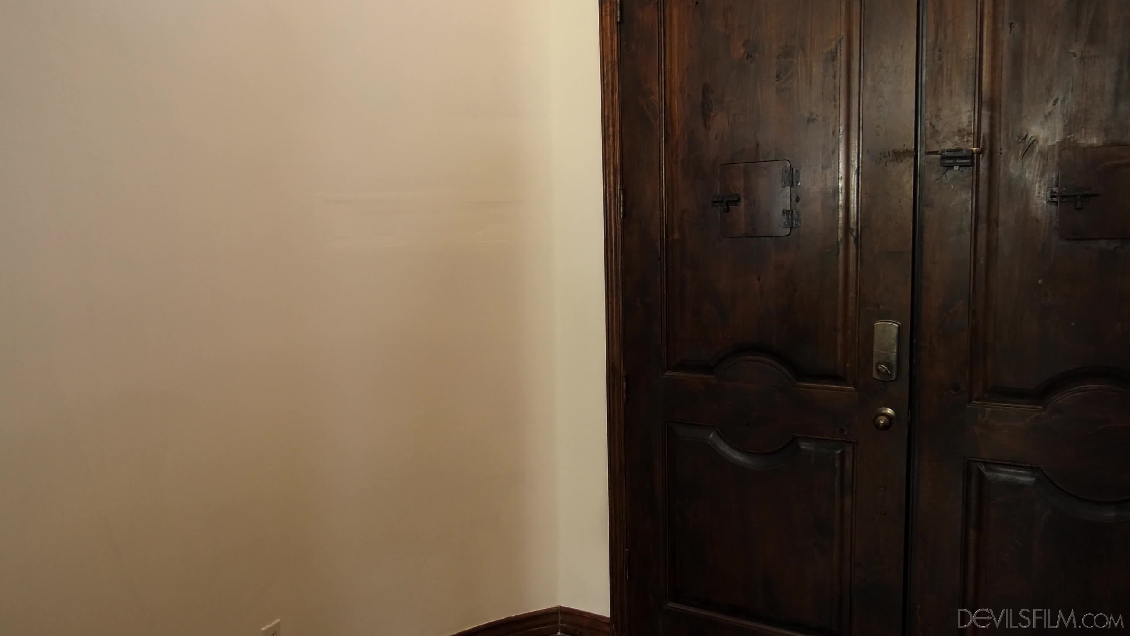 devilsfilm.19.08.17.lauren.phillips.4k