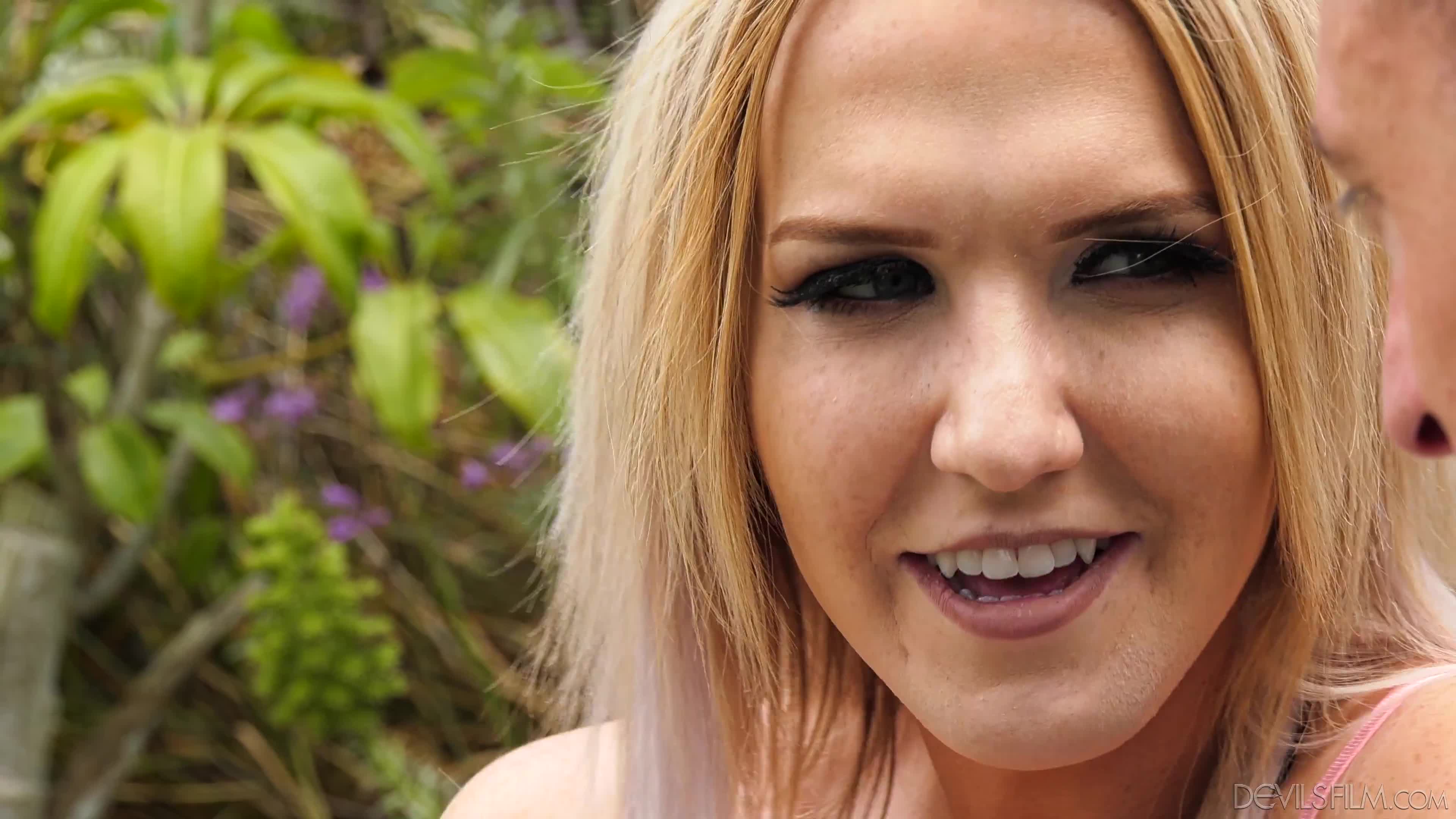 narcos-sample-dfm-18-07-31-kayleigh-coxx-transsexual-girlfriend-experience-7-2160p