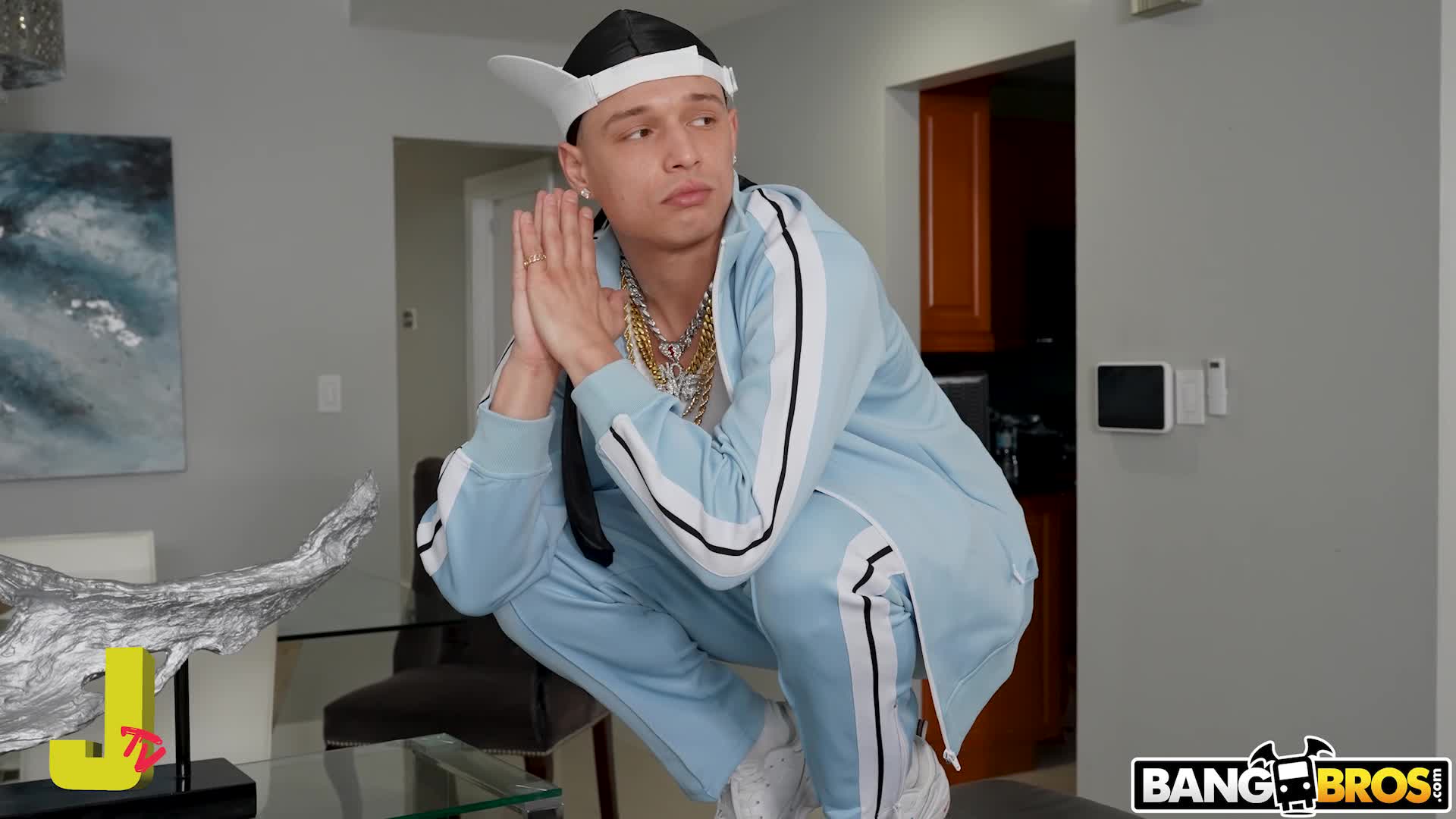 2048.cc -momishorny.24.04.05.kaden.kole