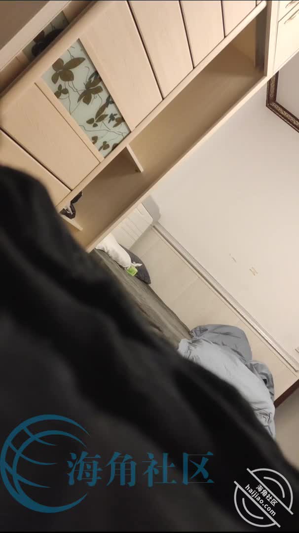 <原创>媳妇回娘家回来，大哥回来和嫂子在房间，这几天馋死了，无奈操女友[我的长腿嫂子丝袜控]