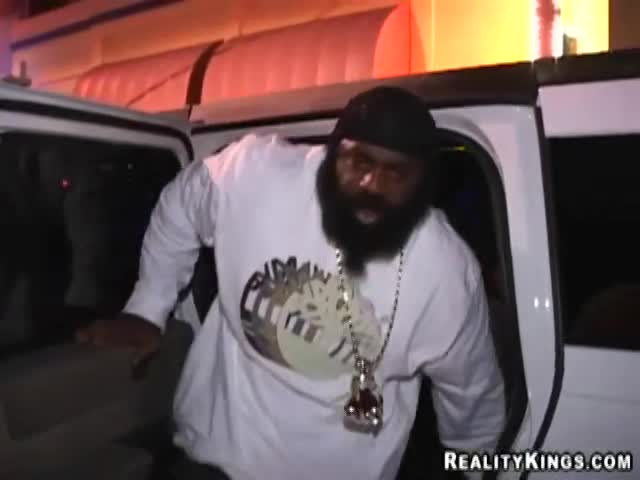 inthevip.06.01.30.automatic.slims