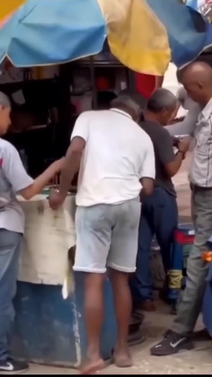 拖鞋大盗