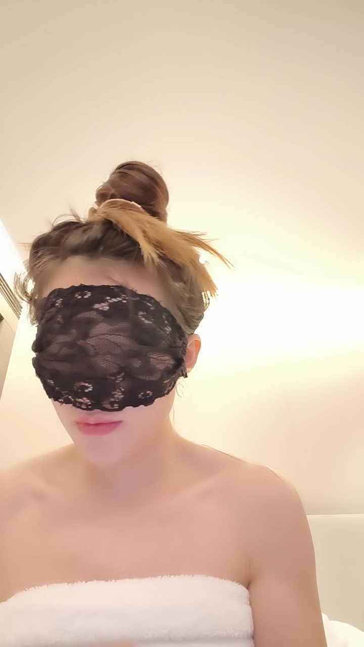 2 (9)