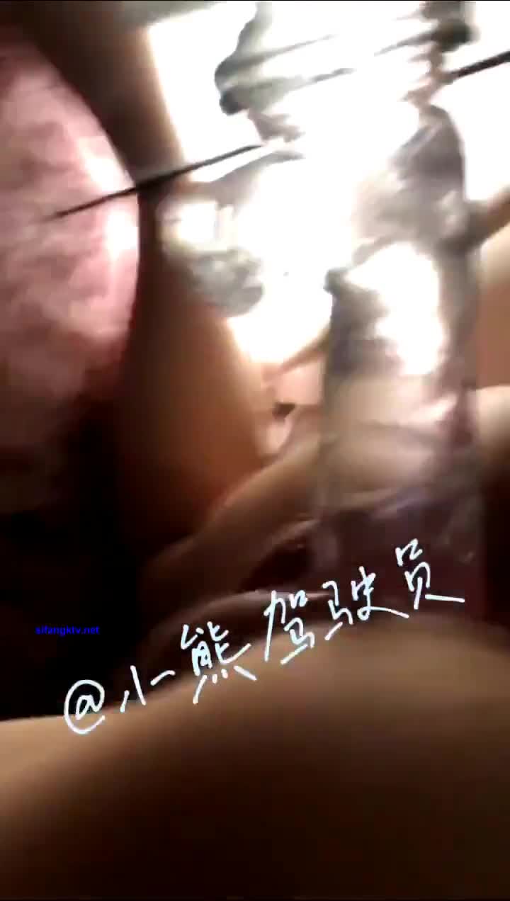 v18