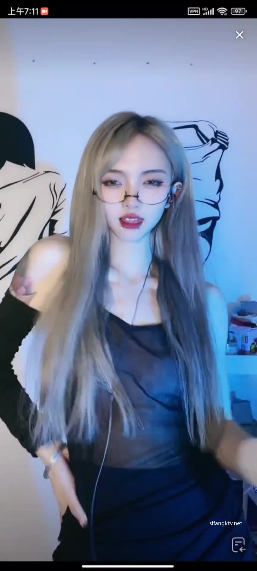 dy (774)