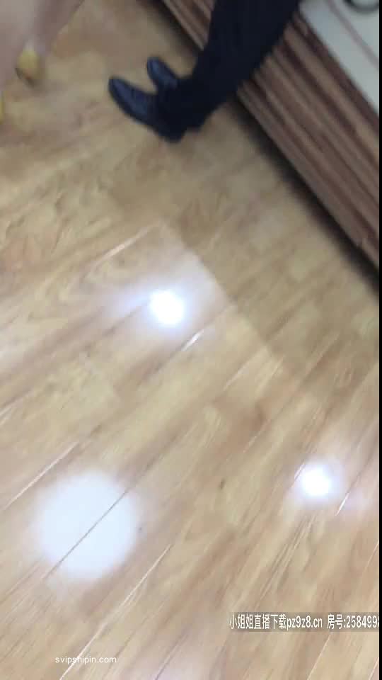 户外 美腿超會噴水的主播【狐仙大人】 收费房大秀 按摩店 勾引男技术 【26V】 (8)