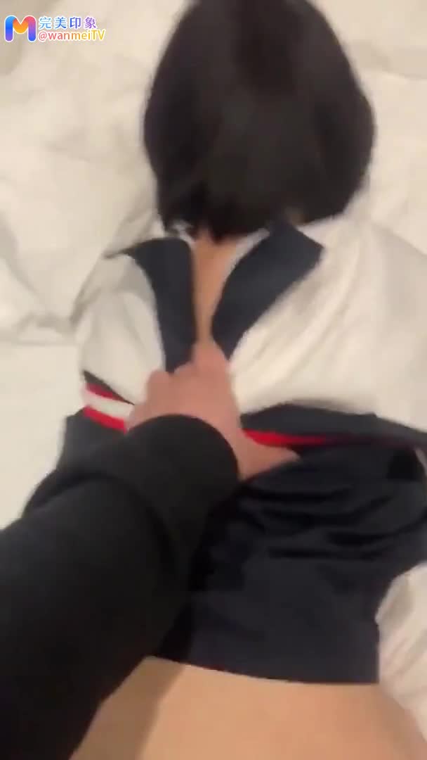 老师眼里的乖乖女，三好学生