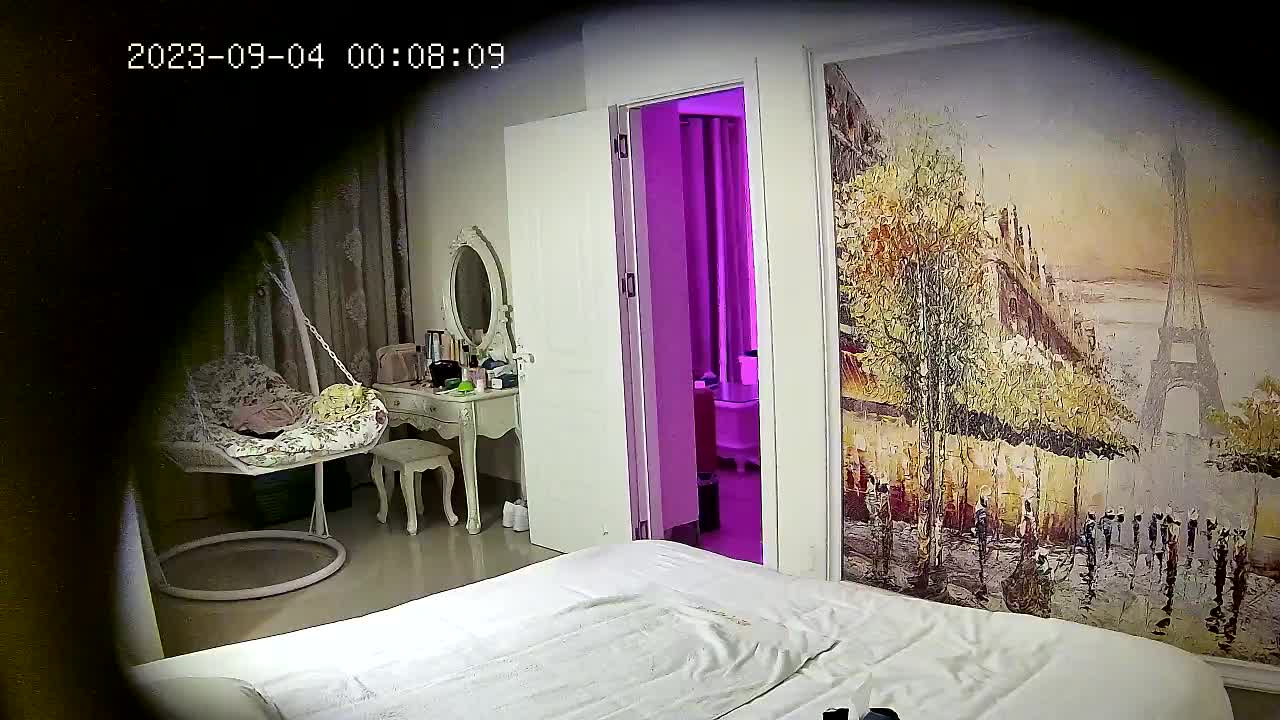 2023-9-4流出酒店偷拍洗浴会所炮房情趣内衣女技师给客人大保健毒龙功夫特别棒