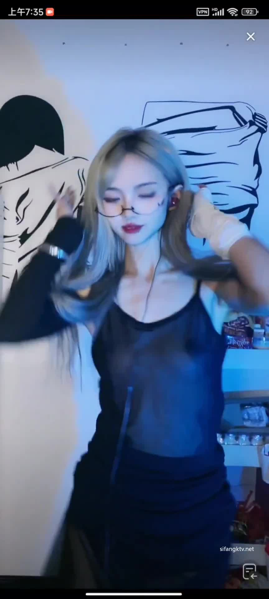dy (776)