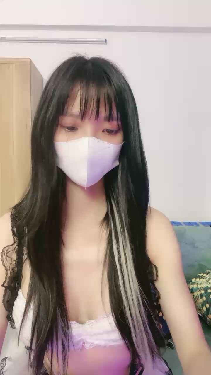 1  (4)