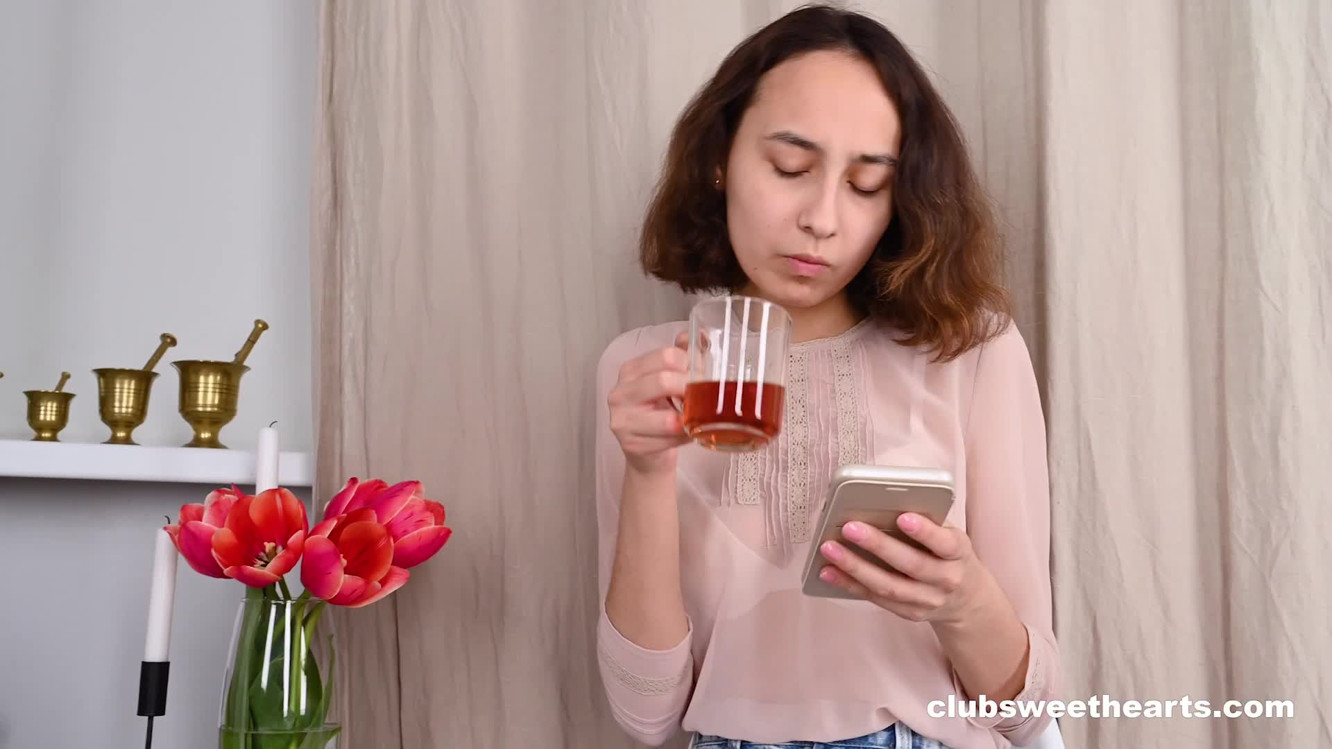 clubsweethearts.21.12.20.regina.moonshine.spilling.the.tea