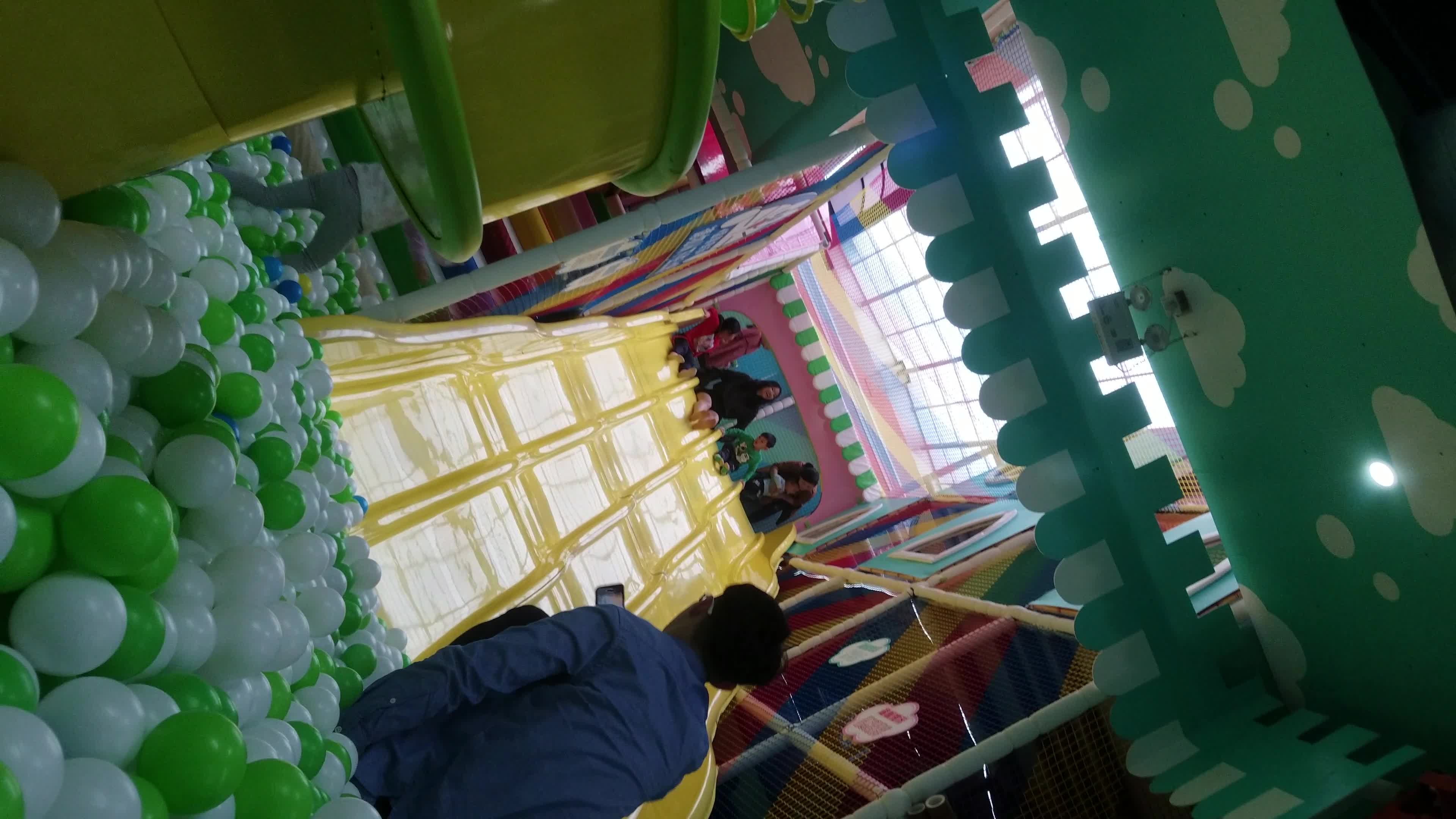乐园 (18).mp4